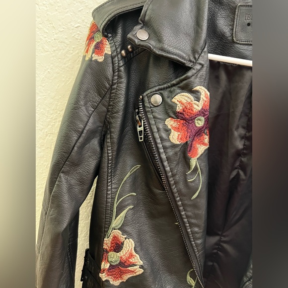 BLANK NYC Floral Black Genuine Leather Jacket - Picture 3 of 9